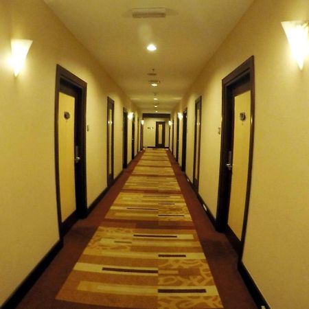 Imperial Palace Hotel Miri Exterior foto